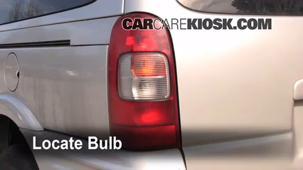 1998 Pontiac Trans Sport Montana 3.4L V6 (4 Door) Éclairage Feu clignotant arrière (remplacer l'ampoule)